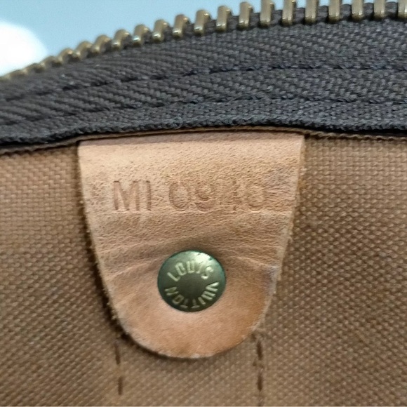 Louis Vuitton Keepall 55 - Picture 7 of 9